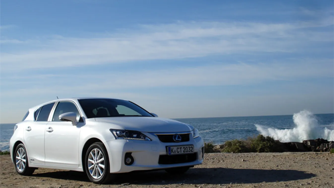 Lexus CT200h