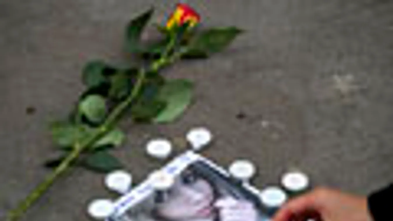három lány meghalt egy budapesti szórakozóhelyen támadt tülekedésben, pánik, west balkán, gyász, megemlékezés a Nyugati téren