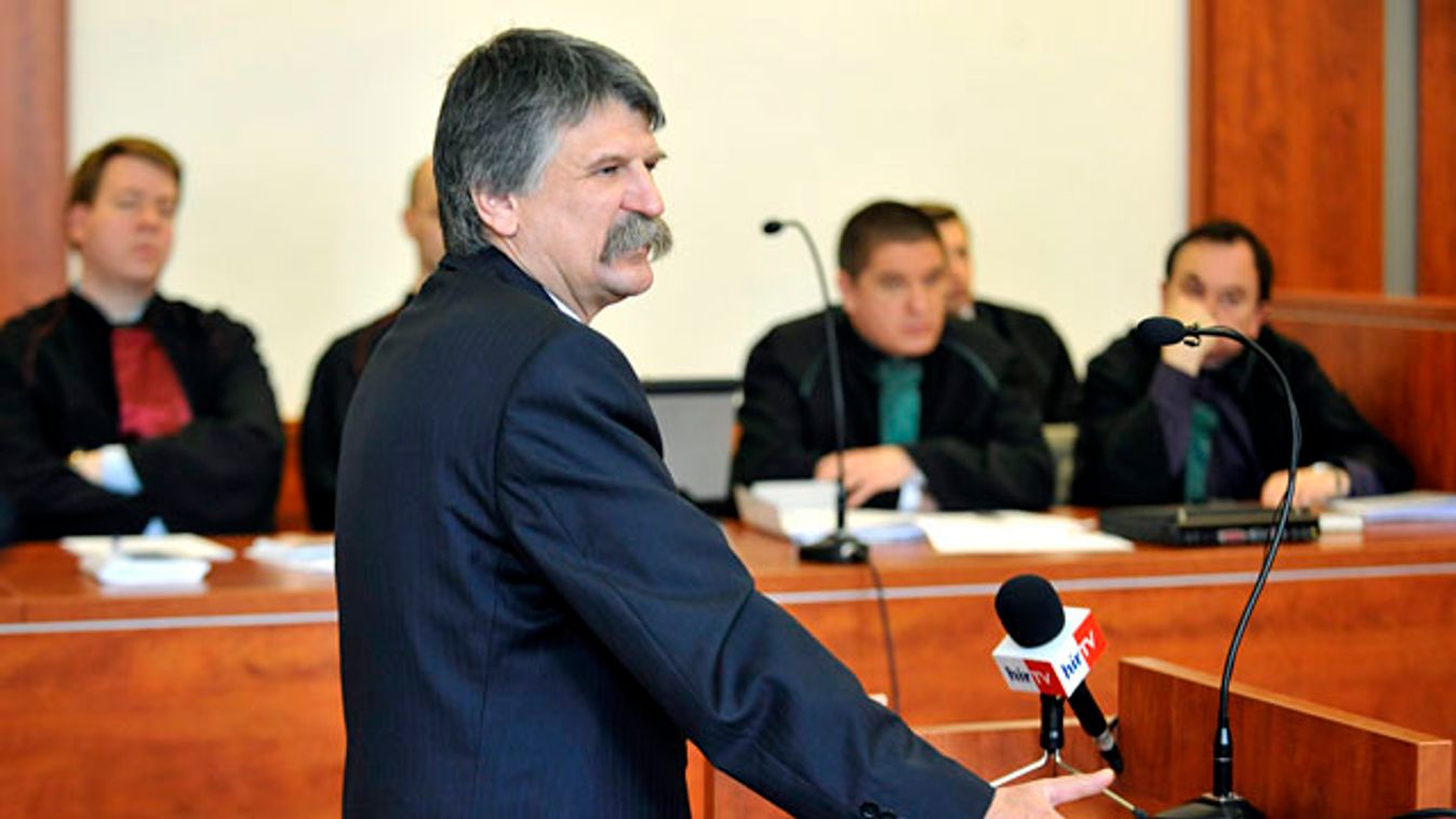 Tanúként hallgatják meg Kövér Lászlót, az Országgyűlés elnökét az UD Zrt.-vel összefüggésben megvádolt politikusok büntetőperének tárgyalásán