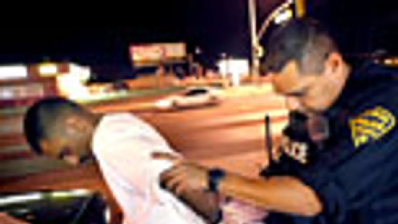 Bandatag letartóztatása, az etnikai  konfliktusok kezelése, Tucsoni rendőrség letartózata egy bandatagot