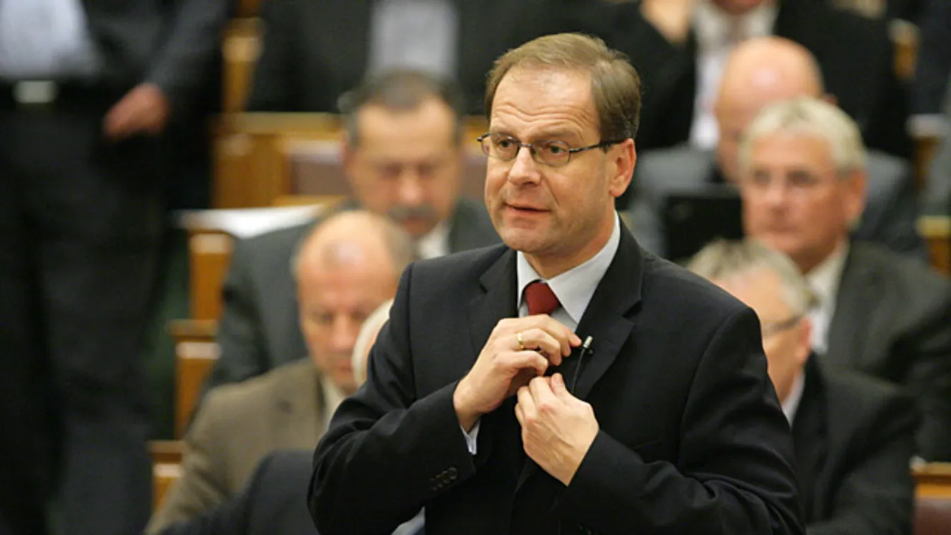 parlament, oszággyűlés, Navracsics Tibor, Fidesz