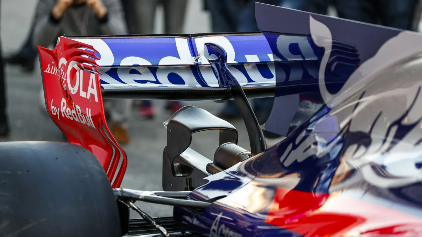 Forma-1, Toro Rosso, hátsó szárny, aerodinamika, Barcelona, F1 teszt 2017 
