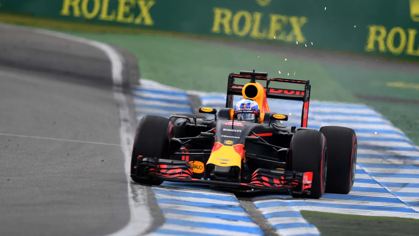 Forma-1, Daniel Ricciardo, Red Bull Racing, Német Nagydíj, pályaelhagyás 