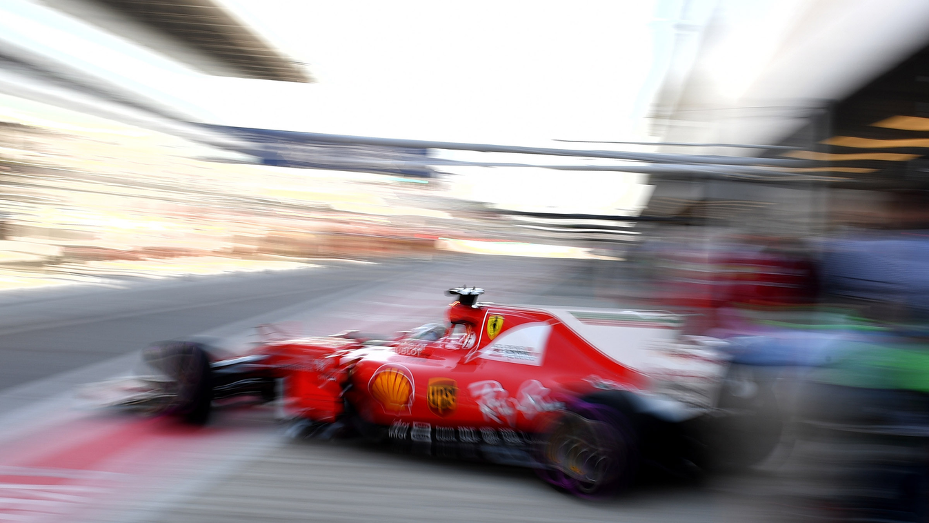 auto-prix auto TOPSHOTS Horizontal Ferrari's German driver Sebastian Vettel leaves the pits during the second practice session of the Formula One Russian Grand Prix at the Sochi Autodrom circuit in Sochi on April 28, 2017. / AFP PHOTO / ANDREJ ISAKOVIC 