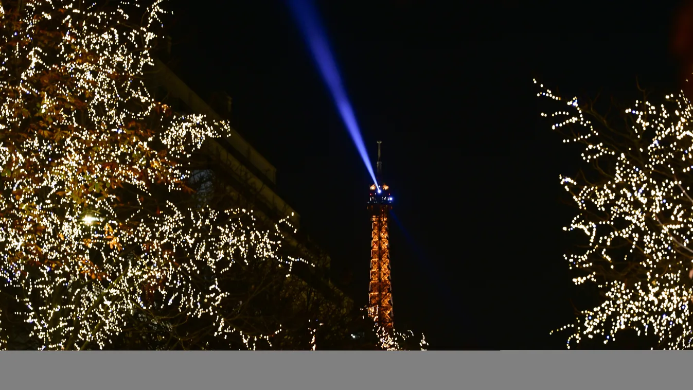 Párizs, karácsonyi, kivilágítás, advent, karácsony, 2023, 