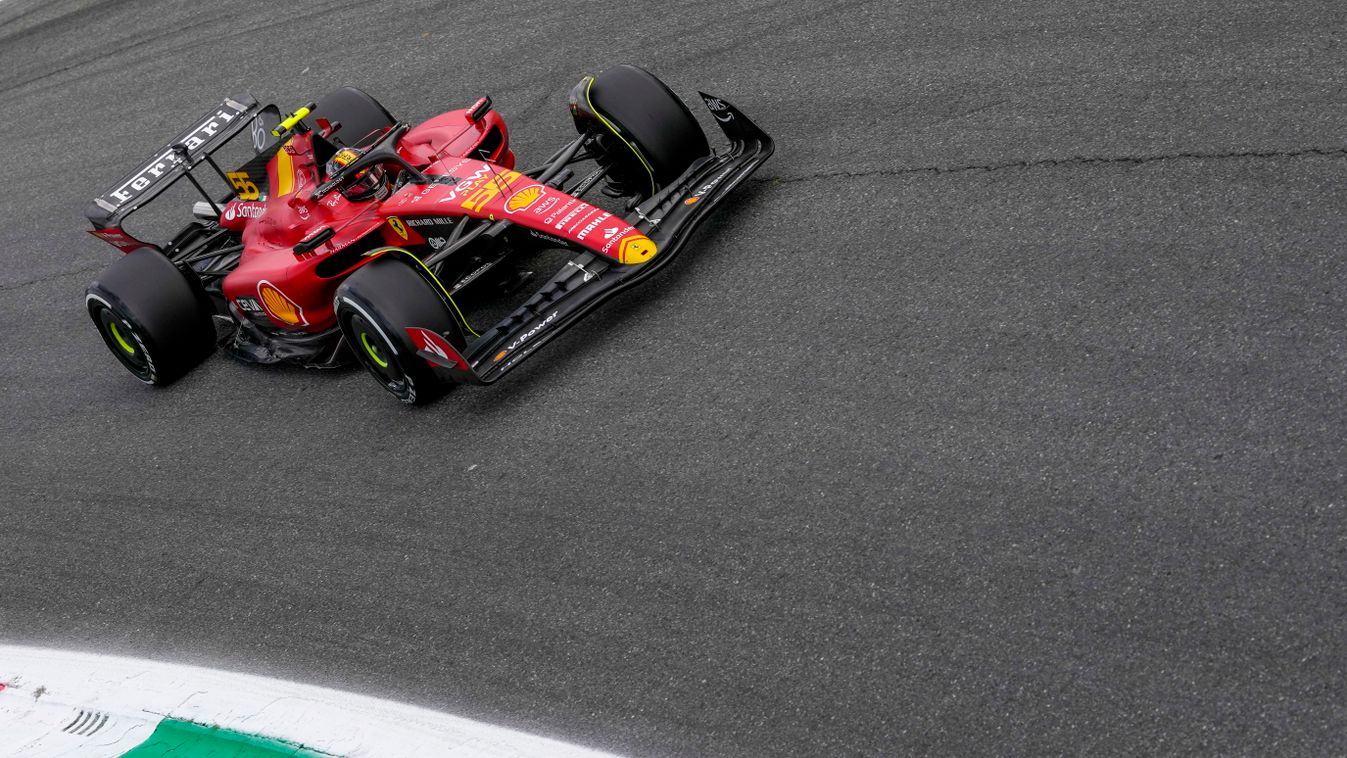 SAINZ, Carlos Monza, 2023. szeptember 1.
Carlos Sainz, a Ferrari spanyol versenyzője a Forma-1-es autós gyorsasági világbajnokság Olasz Nagydíjának első szabadedzésén a monzai versenypályán 2023. szeptember elsején. A futamot szeptember 3-án rendezik.
MTI