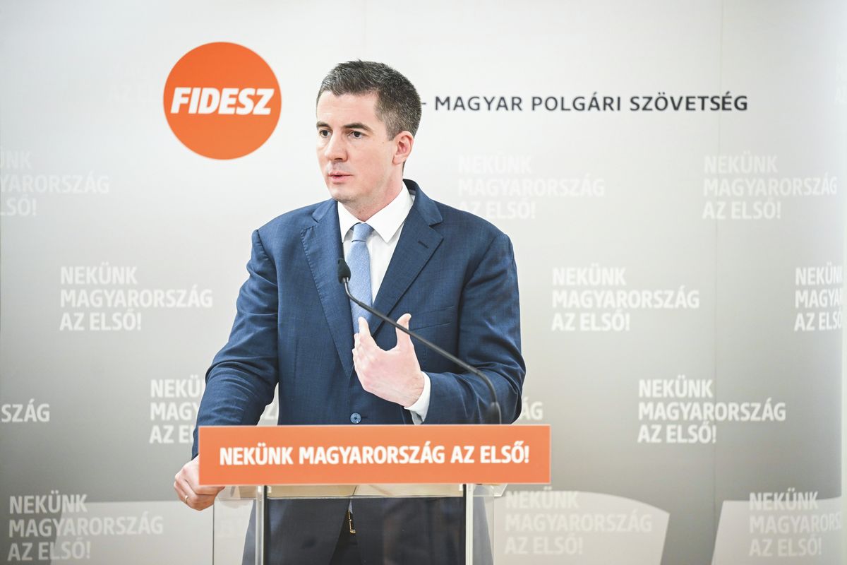 Balatonalmádi, fidesz frakcióülés, sajtótájékoztató, ülés, sajttáj, 2024. 02. 22.