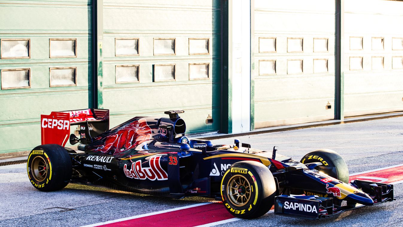 STR10 The STR10 of Scuderia Toro Rosso is seen in Misano, Italy on 28th of January, 2015 // Samo Vidic/Red Bull Content Pool // P-20150131-00068 // Usage for editorial use only // Please go to www.redbullcontentpool.com for further information. // 