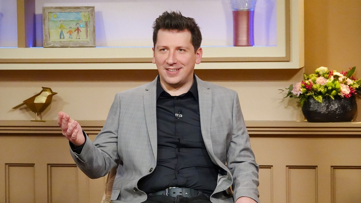 Húsz műtétje volt már Vastag Tamásnak