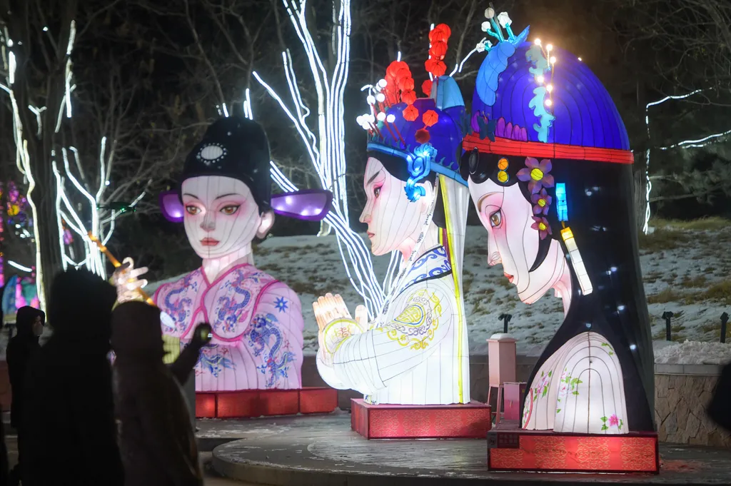 Peking, Shiyuan Park, Lámpás Művészeti Fesztivál, kína, fény, fényfesztivál, fény kiállítás, 2023. 12. 21. 