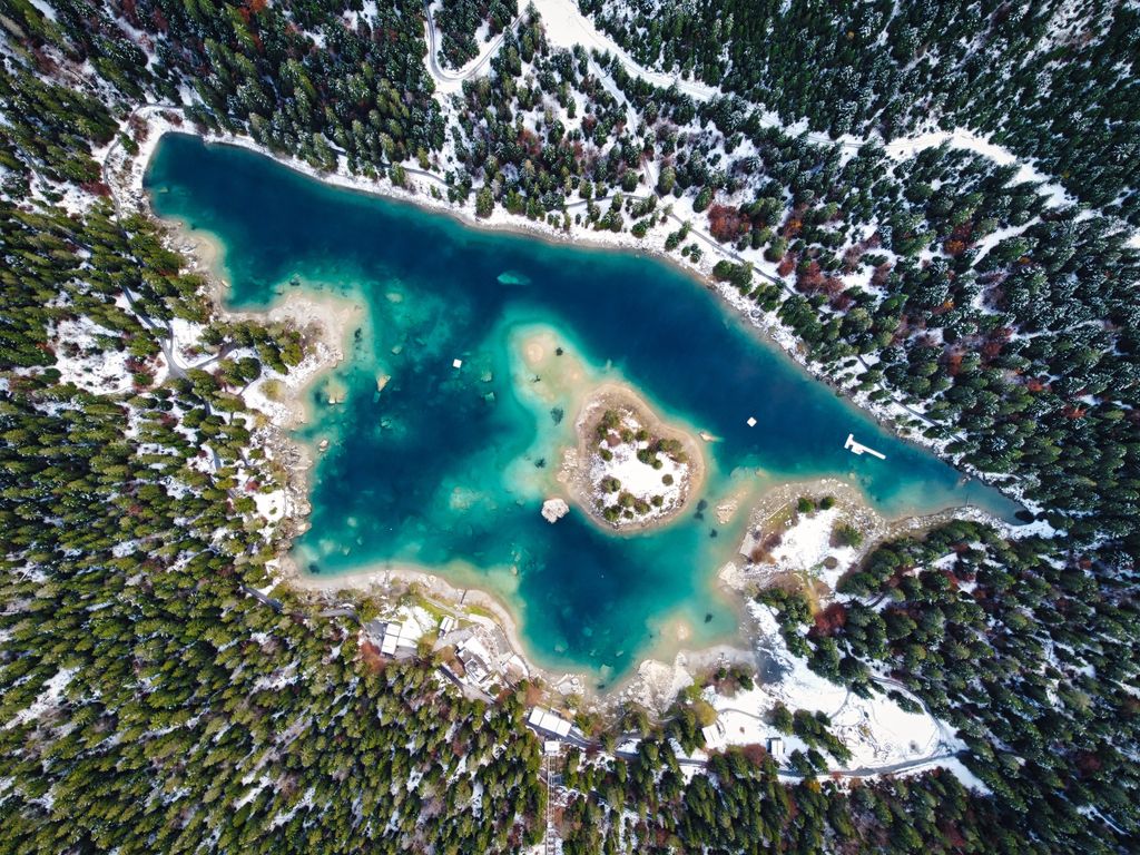 A Cauma-tó Svájcban
