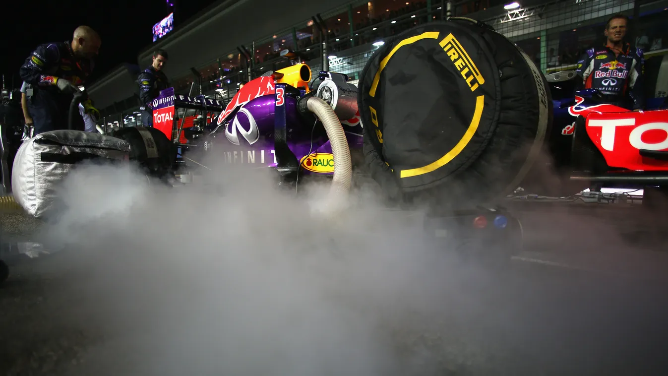 Forma-1, Daniel Ricciardo, Red Bull Racing, Szingapúri Nagydíj, Pirelli 