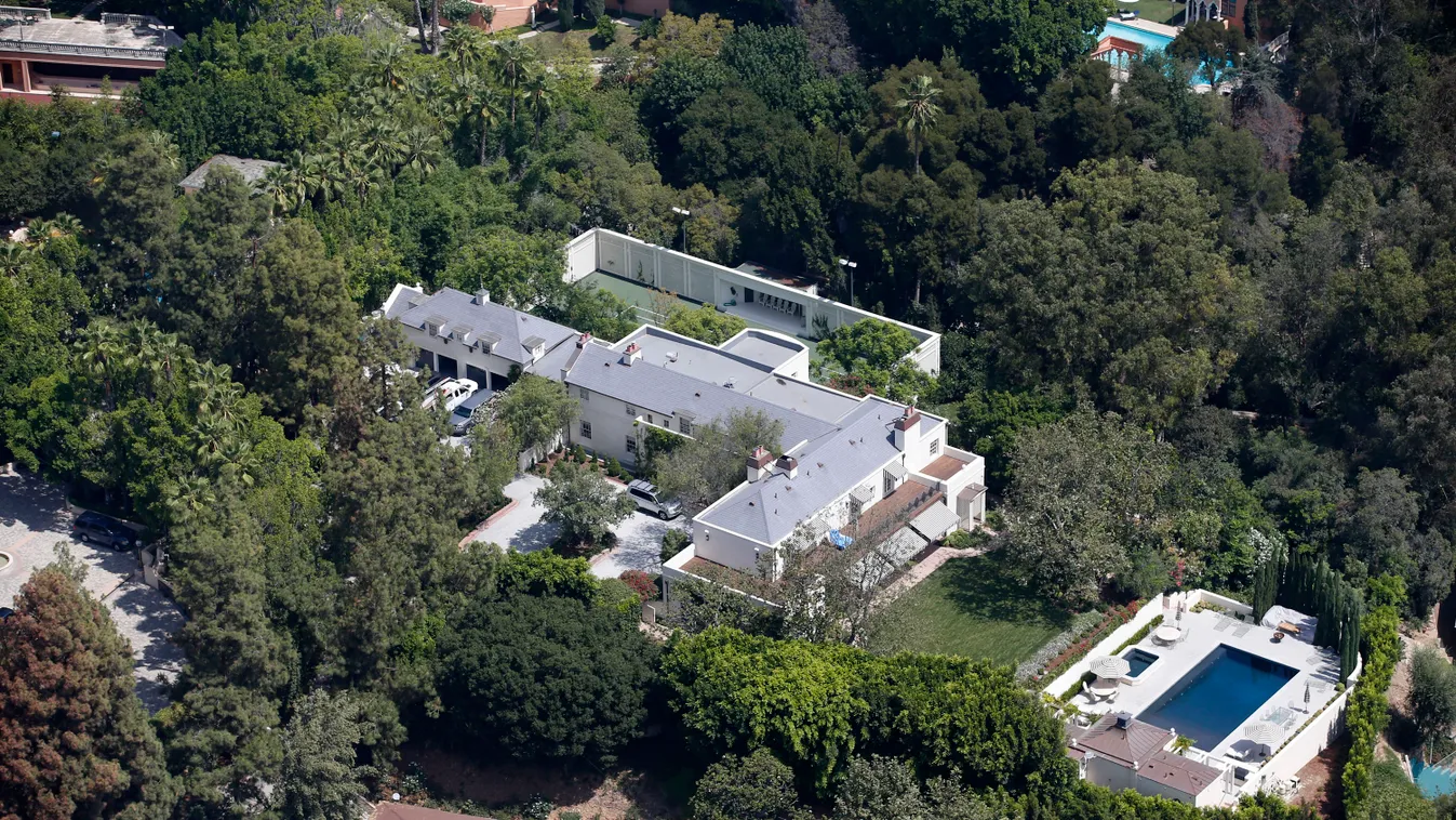 Taylor Swift, Beverly Hills, ház, villa, ingatlan, háza 
