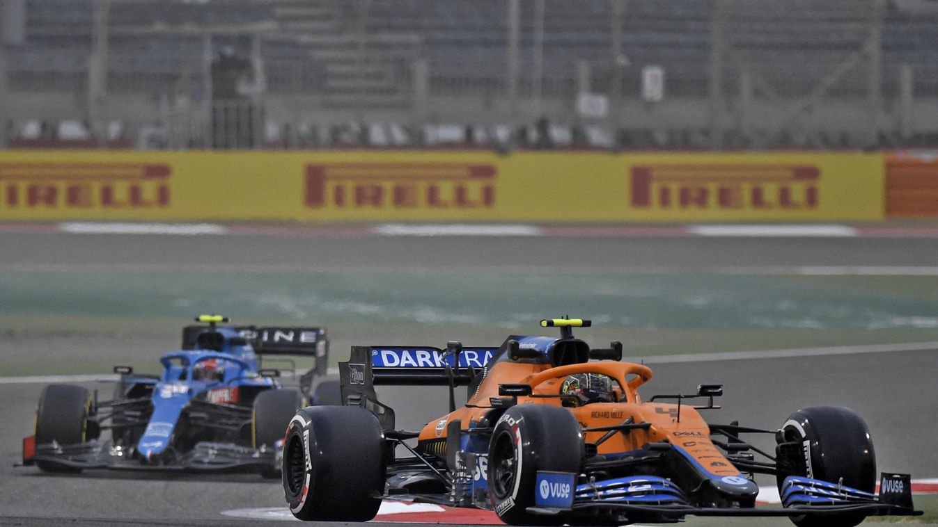 Forma-1, Lando Norris, McLaren, Alpine, Esteban Ocon, Bahrein teszt 1. nap 