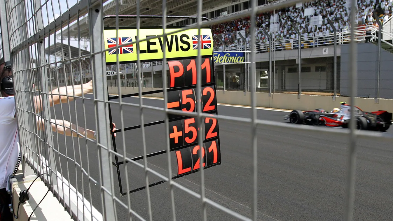 Forma-1, Lewis Hamilton, McLaren Mercedes, Brazil Nagydíj 2007 