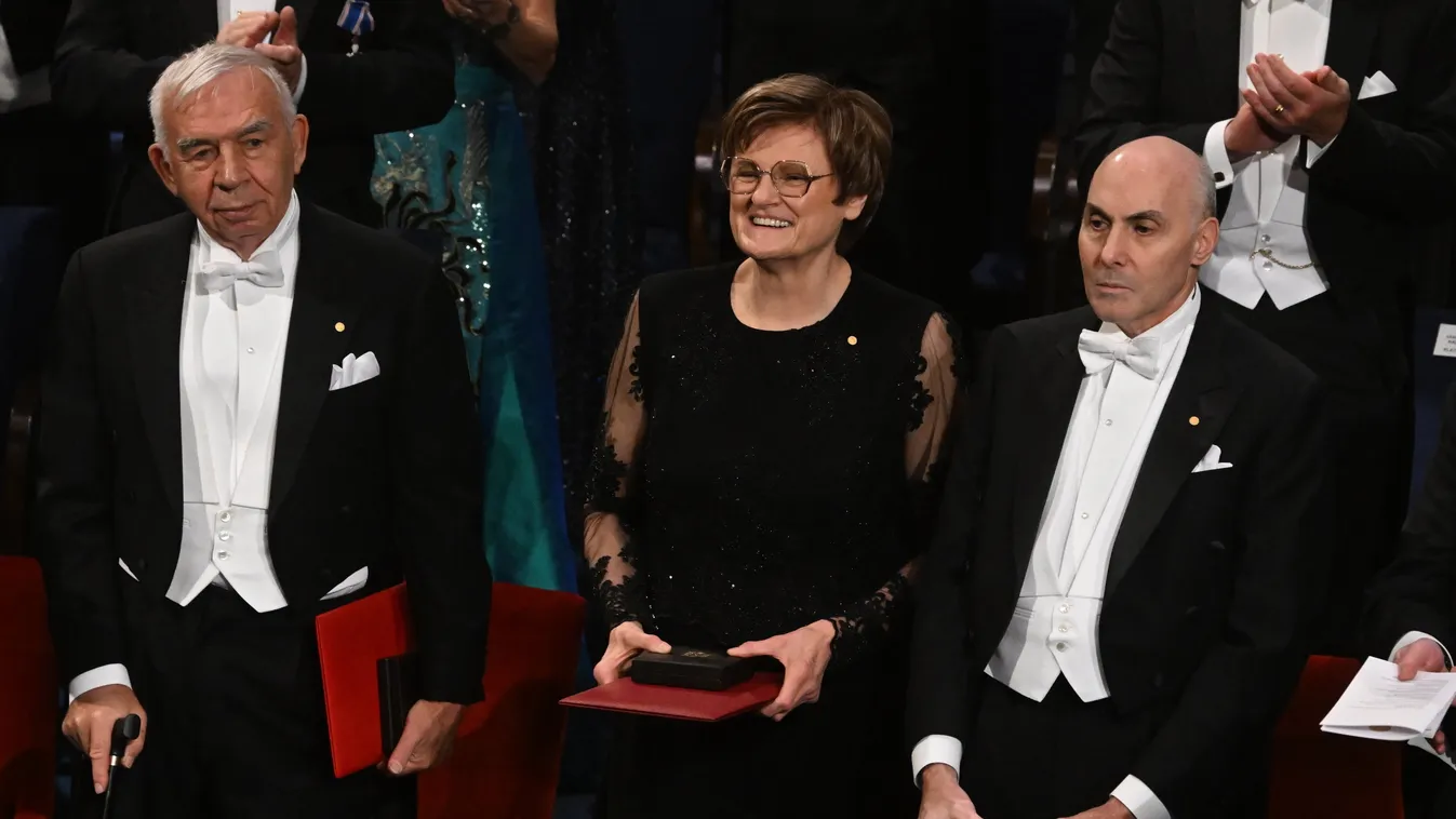 Képeken a 2023-as Nobel-díjak átadási ünnepsége Stockholmban, 2023.12.10., WEISSMAN, Drew; KARIKÓ Katalin; XVI. KÁROLY GUSZTÁV 