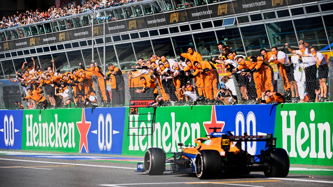 Forma-1, Daniel Ricciardo, McLaren, szerelők, Olasz Nagydíj 2021, futam 