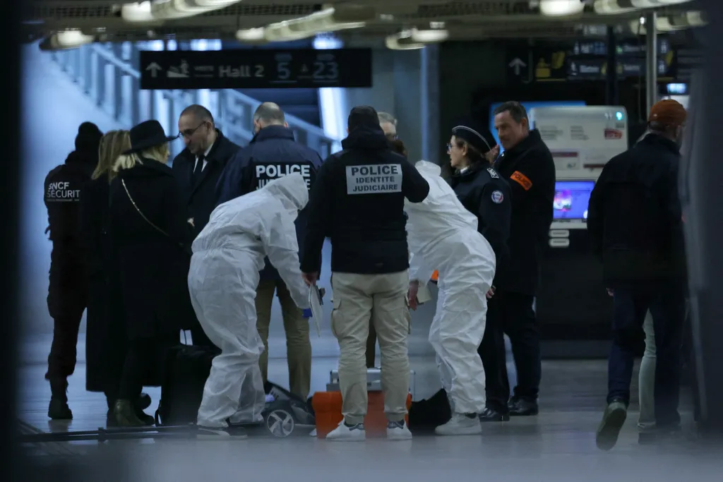 Gare de Lyon ,  vasútállomás, paris, terrortámadás, késelés, kés, támadás, Párizs, Franciaország, 2024.02.03., 