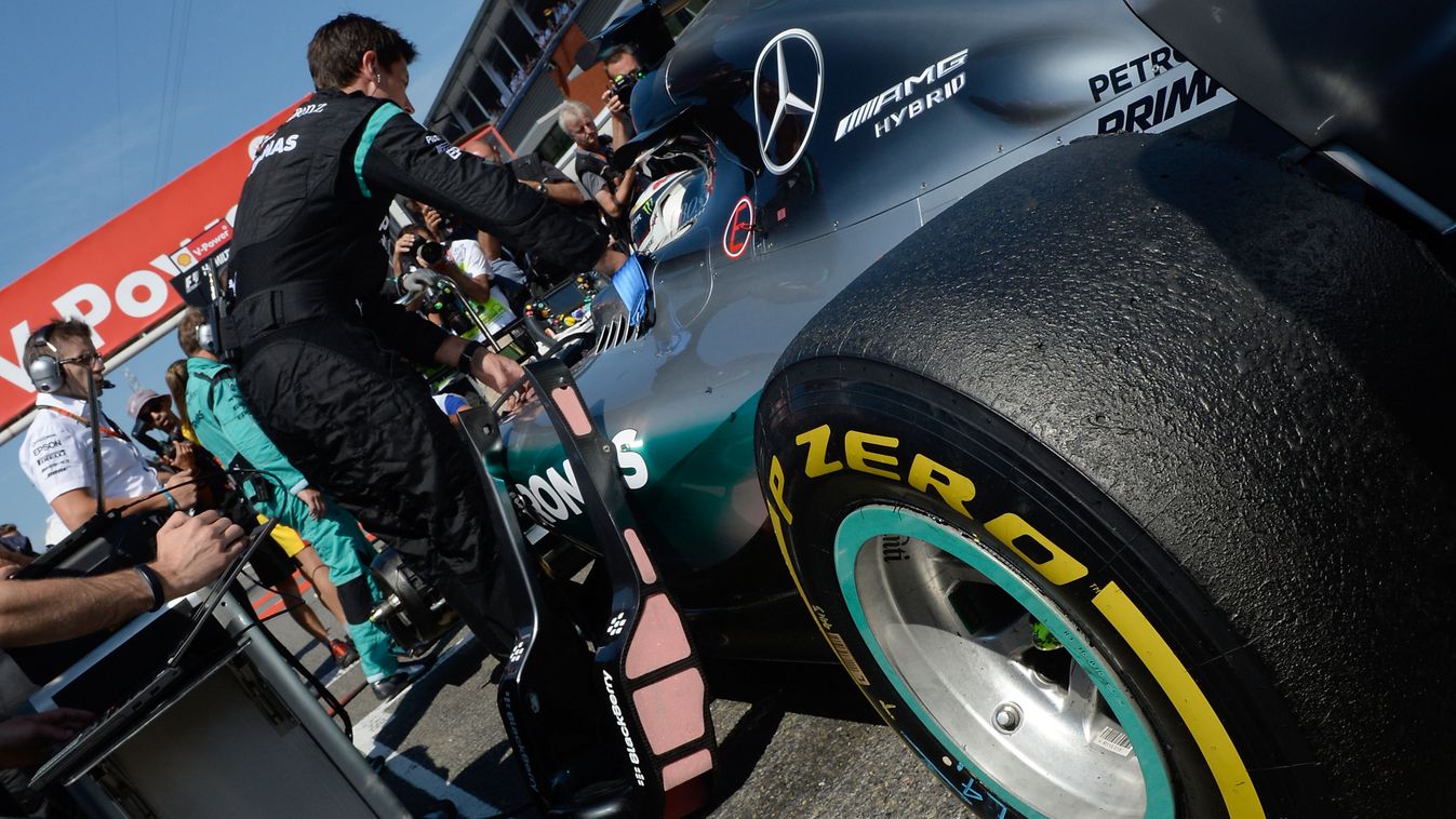 Forma-1, Lewis Hamilton, Mercedes AMG Petronas, Belga Nagydíj, Pirelli 
