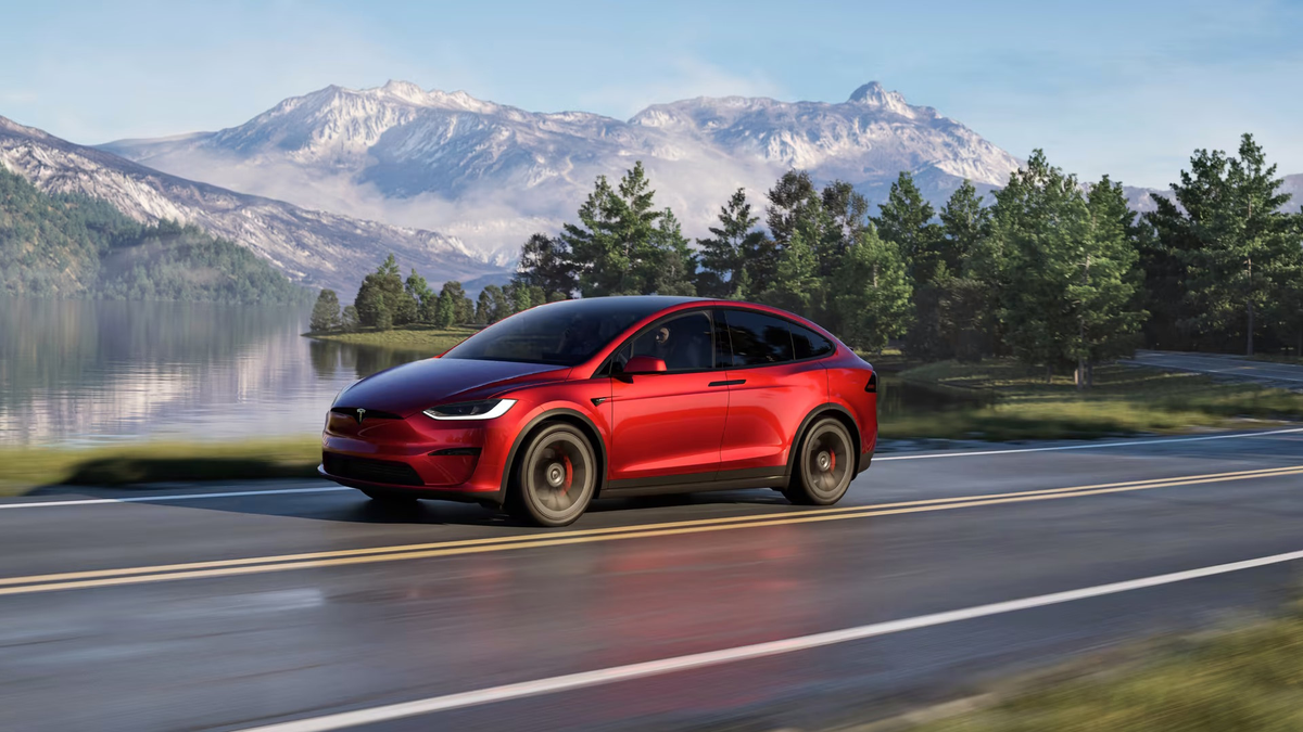 Észre sem vette a halálos gázolást a Tesla-tulaj