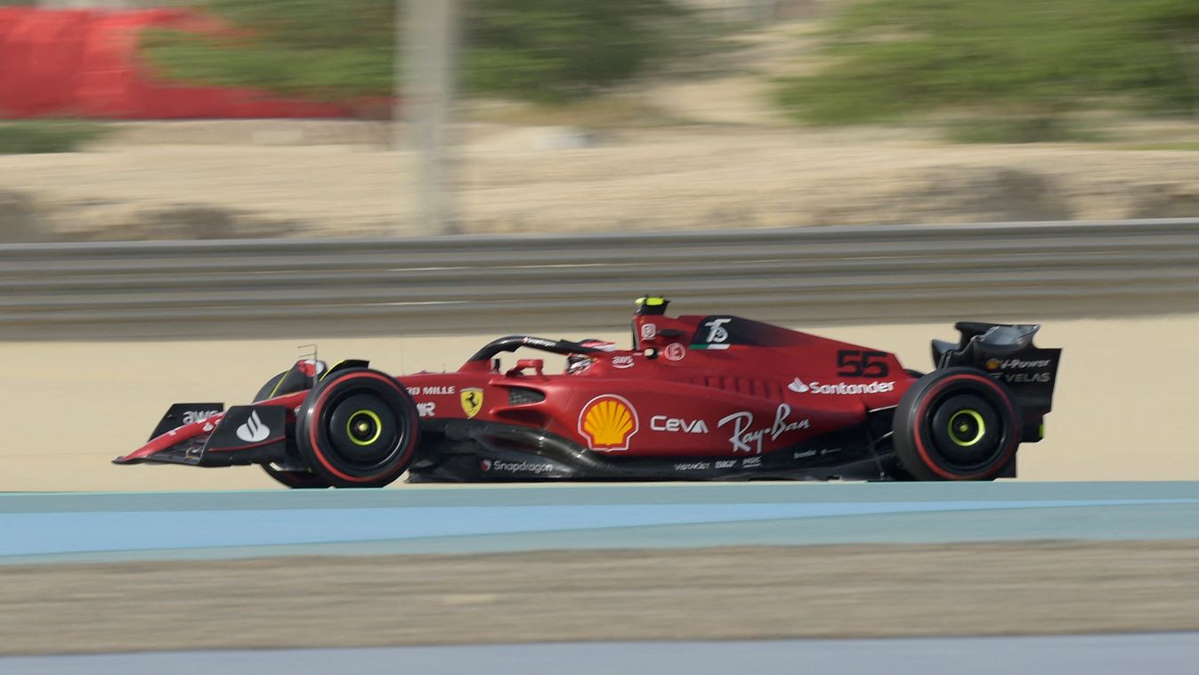 Forma-1, teszt, Bahrein 1. nap, Sainz, Ferrari 