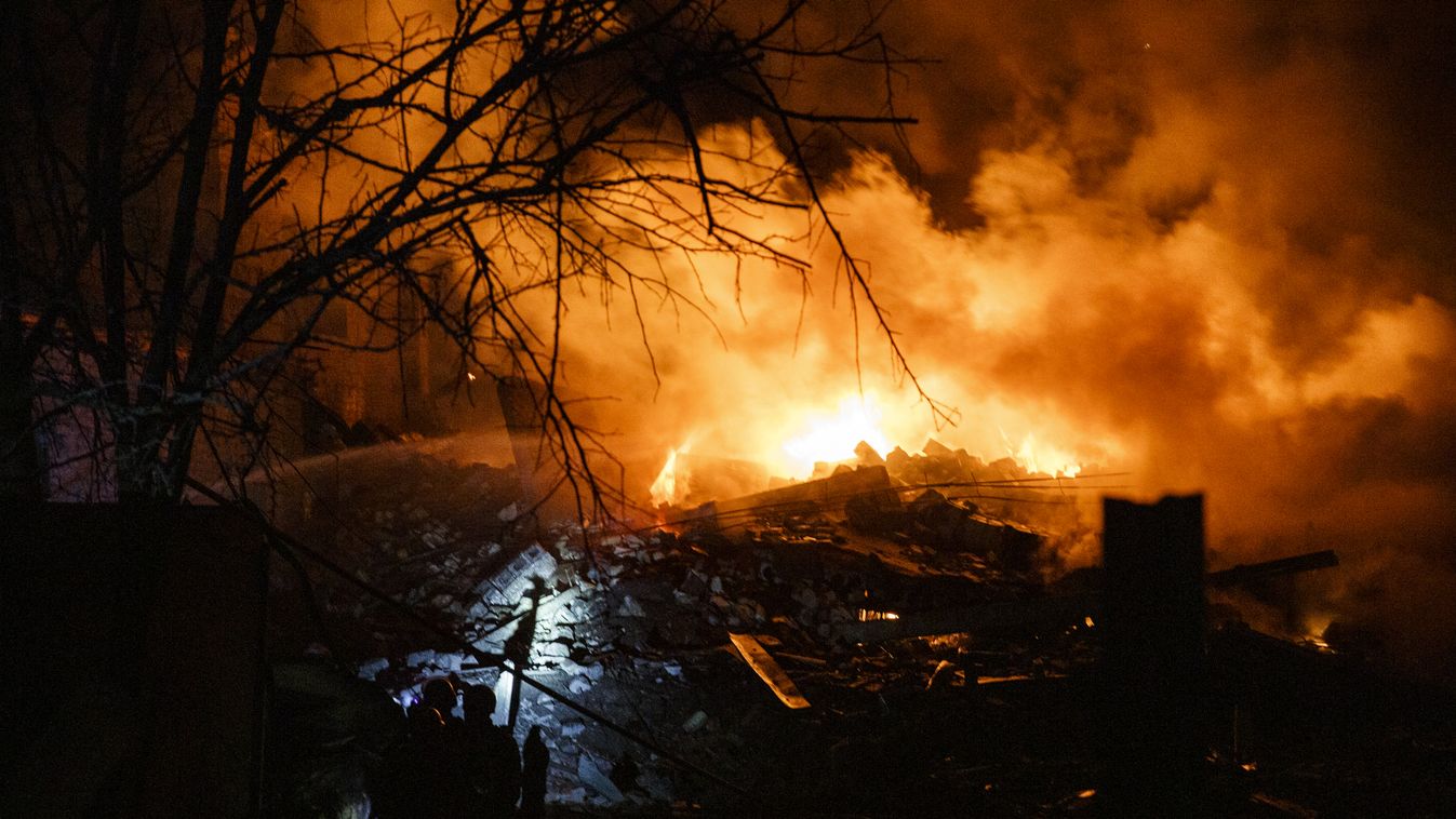 Ukrajna, orosz-ukrán háború, háború, 2023.11.30., Russian shelling in Pokrovsk city of Ukraine attack,Burn,Burning,Donbas,fire,flame,invasion,rescue action,Rus Horizontal 