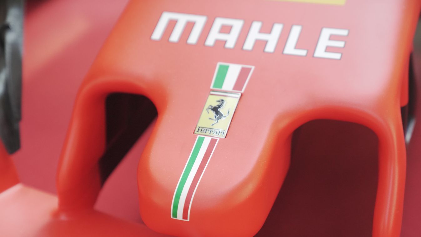 Forma-1, Scuderia Ferrari, Ferrari SF90, Milánó, Ferrari logo 