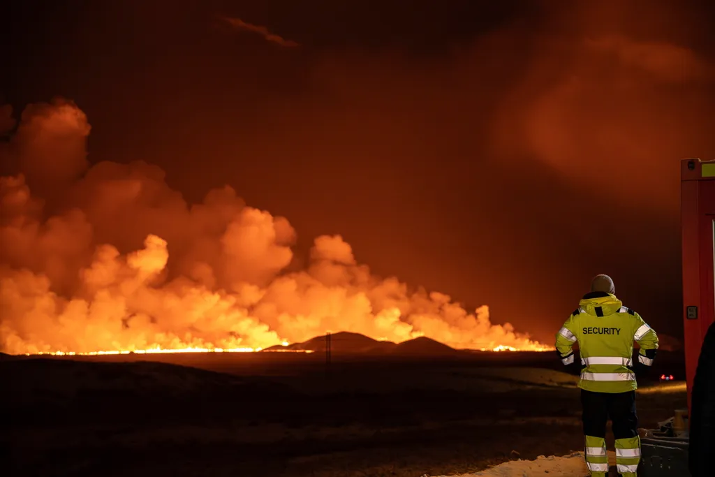 Grindavík, 2023. december 19., Izland, vulkán, vulkánkitörés, Reykjanes-félsziget, 