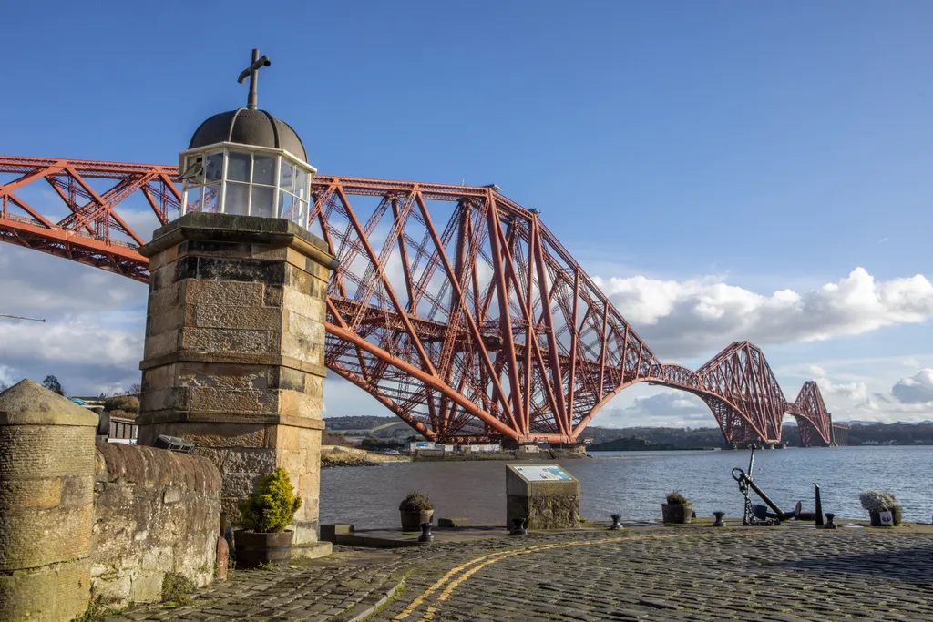 Skócia, North, Queensferry,  világ, legkisebb, működő, világítótornya, világítótorony, Garry, Irvine, Harbour, Light, Tower,