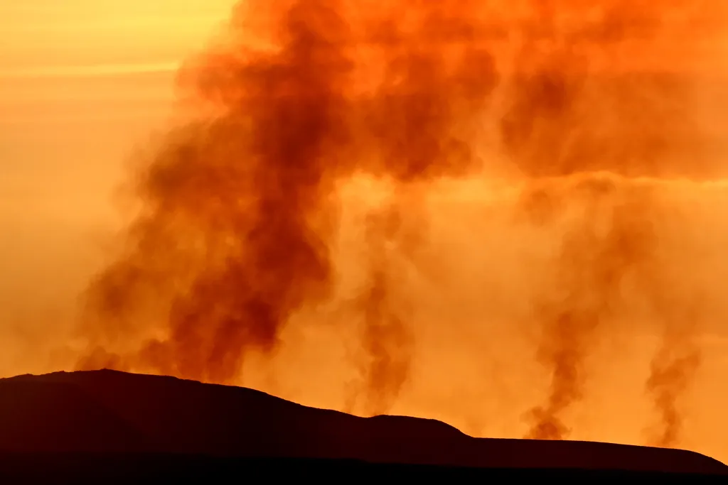 Vulkánkitörés Izland, vulkán, 2024.01.15., volcano Horizontal 