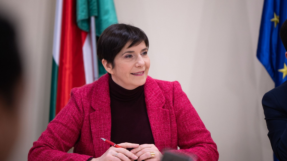 A dollárbaloldal el akarja venni a tanárok és az óvónők béremelését