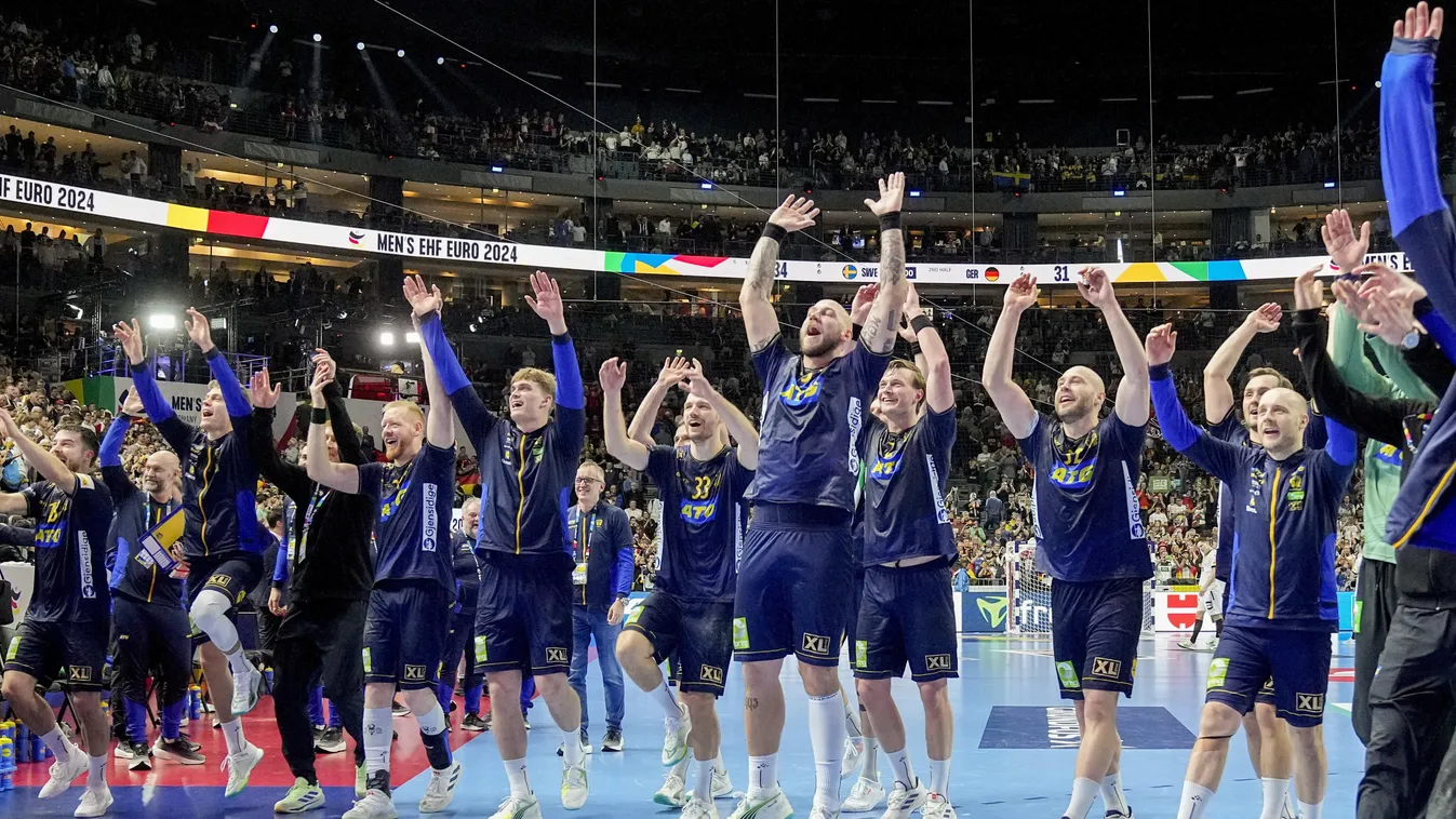 Köln, 2024. január 28.
A svéd játékosok ünnepelnek, miután megnyerték a férfi kézilabda Európa-bajnokság harmadik helyezéséért játszott Svédország-Németország mérkőzést Kölnben 2024. január 28-án.
MTI/AP/Martin Meissner 