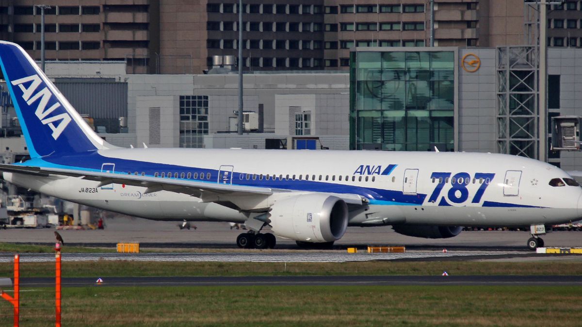 Az ANA japán légitársaság egyik Boeing Dreamliner gépe