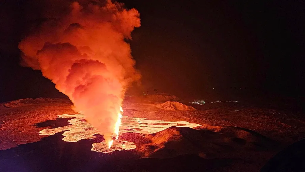 Vulkánkitörés, Izlandon, Vulkán, Izland, Grindavík, láva, 2024.02.08., 