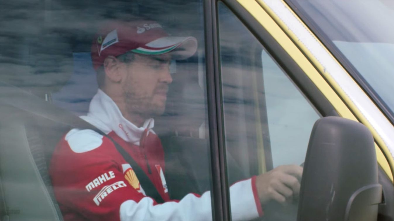 Forma-1, Sebastian Vettel, mentőautó, reklám 