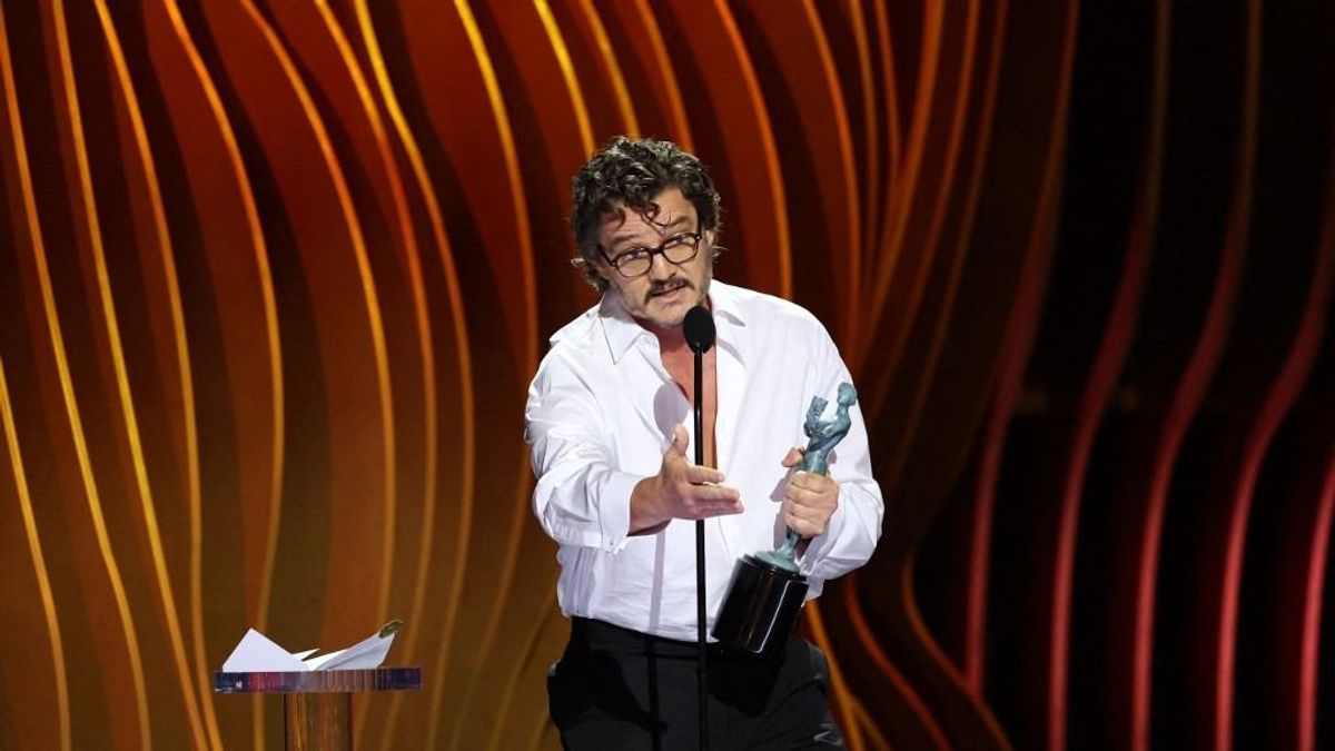 Hatalmas botrányt okozott Pedro Pascal: részegen, trágárkodva állt a színpadra