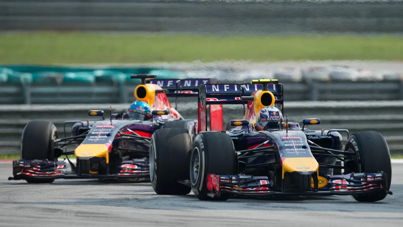 Forma-1, Sebastian Vettel, Daniel Ricciardo, Red Bull, Malajziai Nagydíj 
