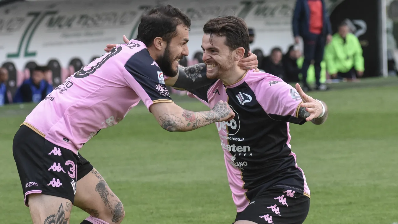 Palermo FC v Picerno - Serie C NurPhoto General news Palermo - Italy April 3 2022 3rd April 2022 Competition Serie C Match Horizontal 