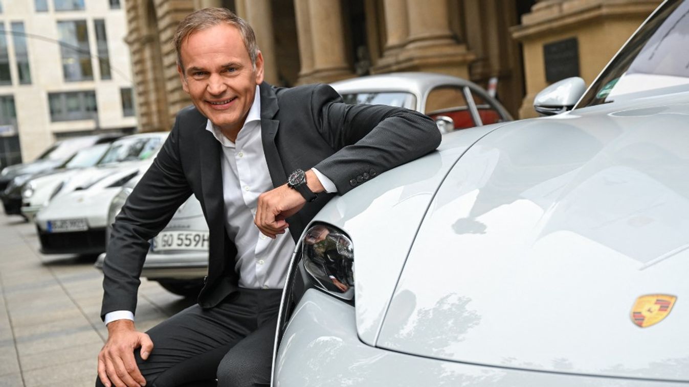Porsche AG - Oliver Blume Stock exchanges Hesse Person Oliver Blume Horizontal ECONOMY CAR 