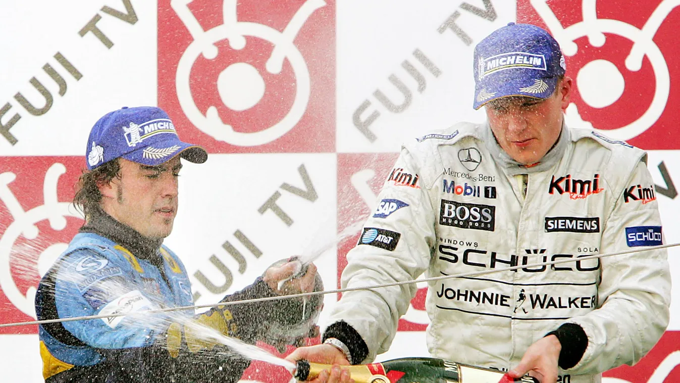Forma-1, Fernando Alonso, Kimi Räikkönen, McLaren-Mercedes, Japán Nagydíj 2005 