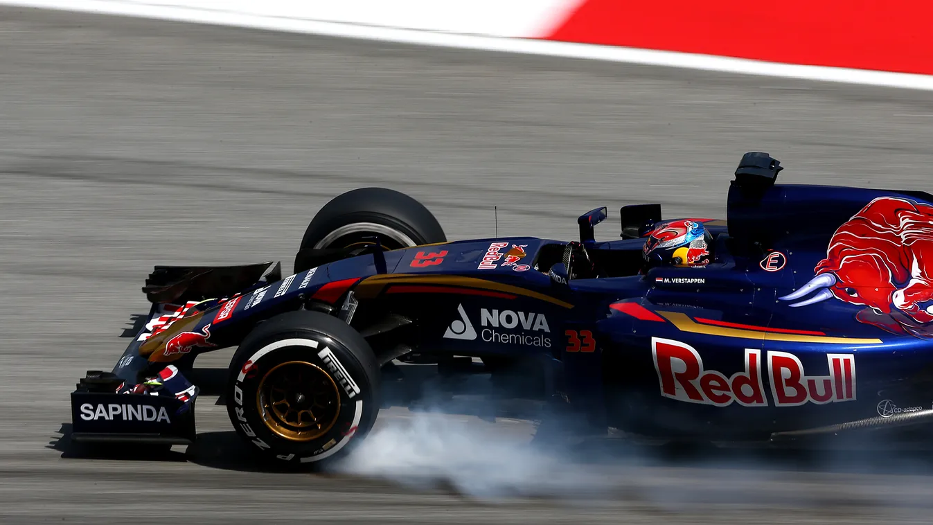 F1 Grand Prix of Malaysia - Practice KUALA LUMPUR, MALAYSIA - MARCH 27:  Max Verstappen of Netherlands and Scuderia Toro Rosso locks up during practice for the Malaysia Formula One Grand Prix at Sepang Circuit on March 27, 2015 in Kuala Lumpur, Malaysia. 