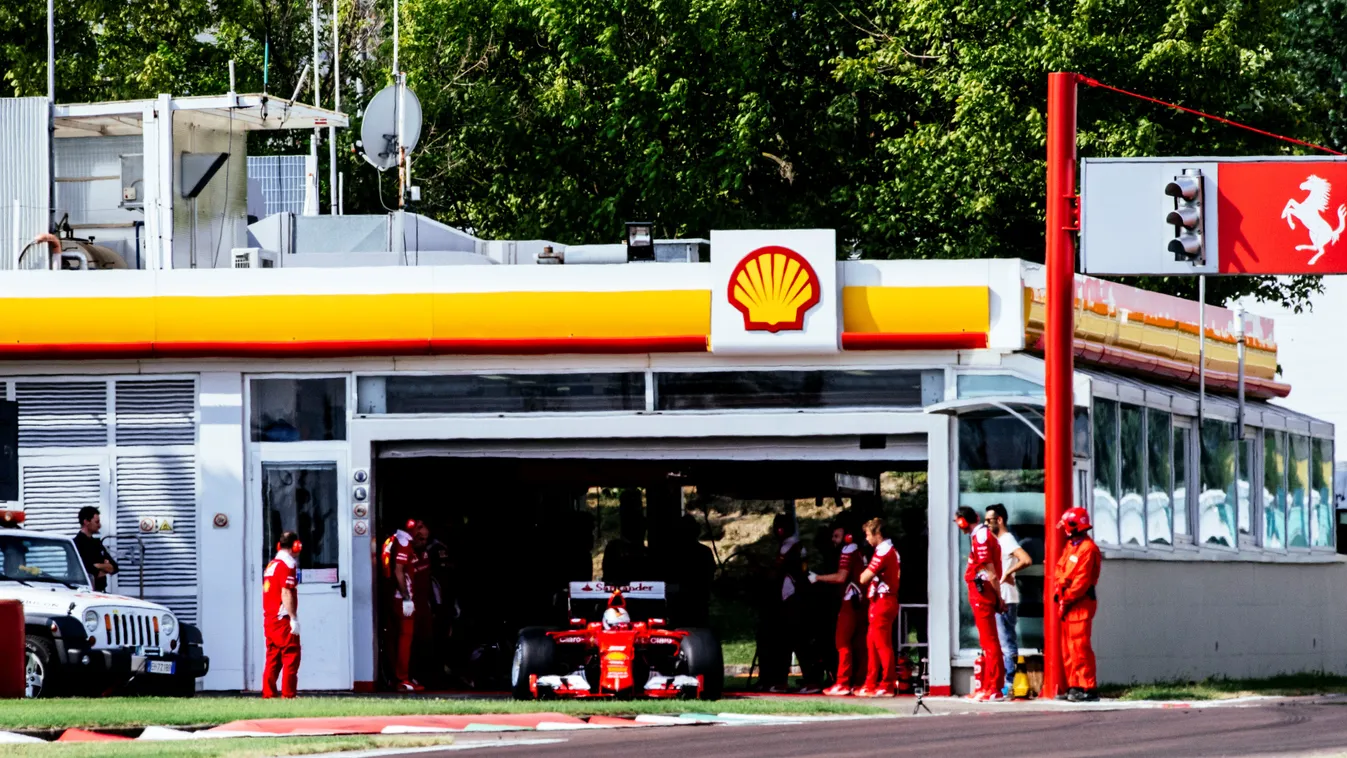 Forma-1, Sebastian Vettel, Scuderia Ferrari, Pirelli gumiteszt, Fiorano 