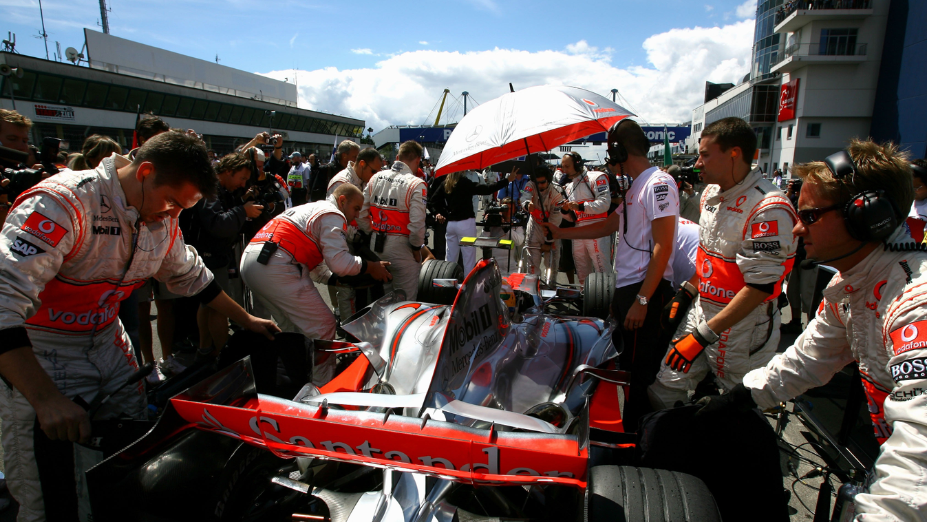 Forma-1, Marc Priestley, Lewis Hamilton, McLaren-Mercedes, Európa Nagydíj 2007 