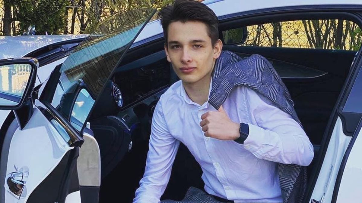 Egy újabb méregdrága luxusautót vett a TV2 sztárja
