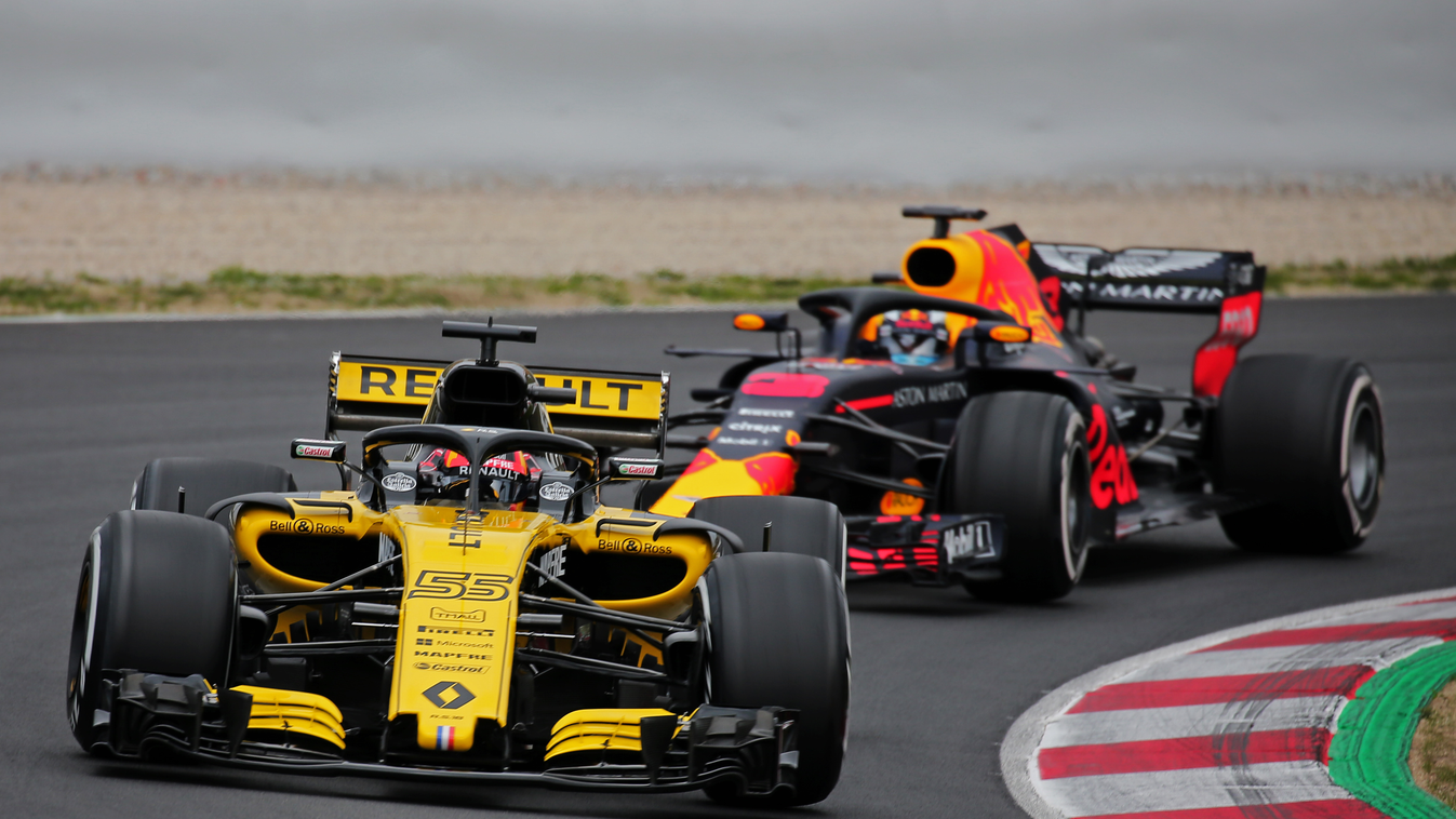 A Forma-1 előszezoni tesztje Barcelonában - 1. nap, Carlos Sainz, Renault Sport Racing, Daniel Ricciardo, Red Bull Racing 