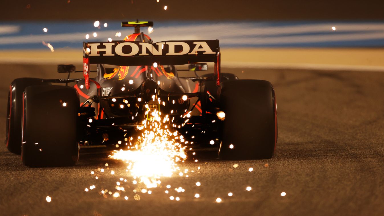 Forma-1, Sergio Pérez, Red Bull, Honda logo, Bahreini Nagydíj 2021, péntek 