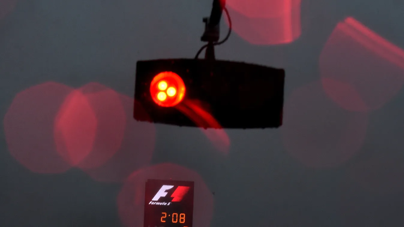Forma-1, Lewis Hamilton, Mercedes, USA Nagydíj, eső 