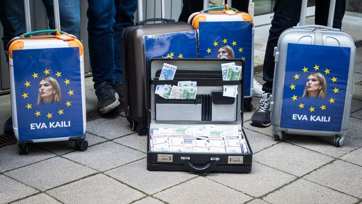 Megmérgezték a korrupció miatt nyomozó rendőröket: mi jöhet még a brüsszeli mocsárban?