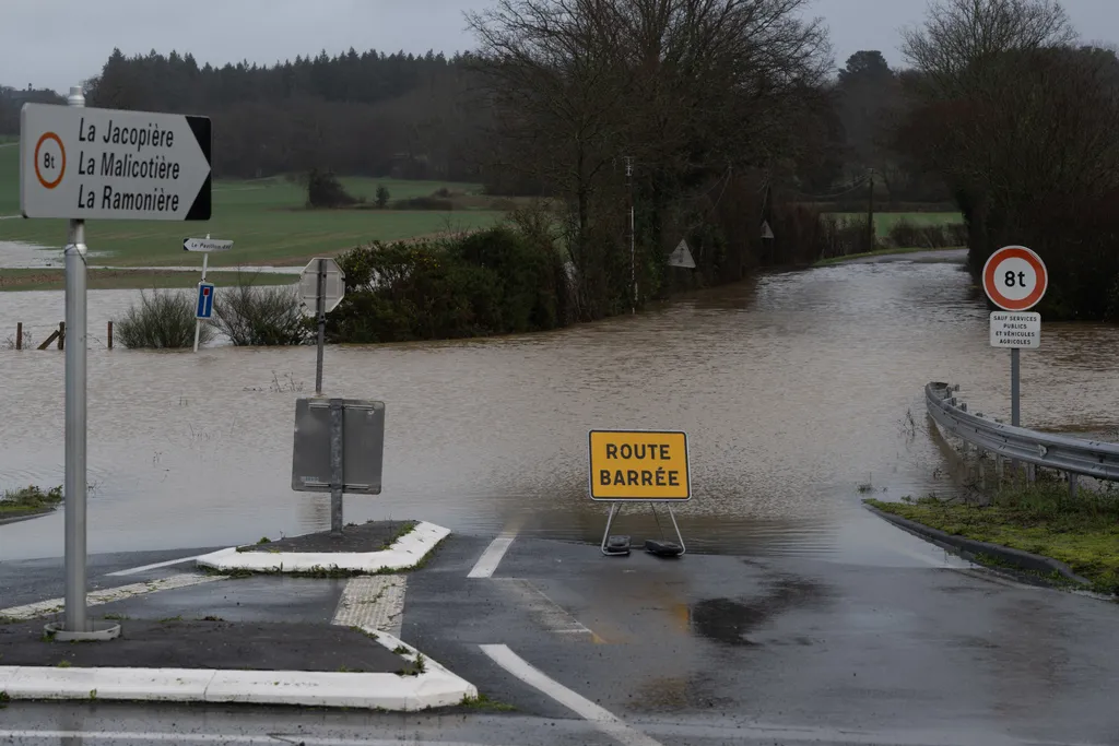 franciaország, áradás, árvíz, 2024. 01. 03. 