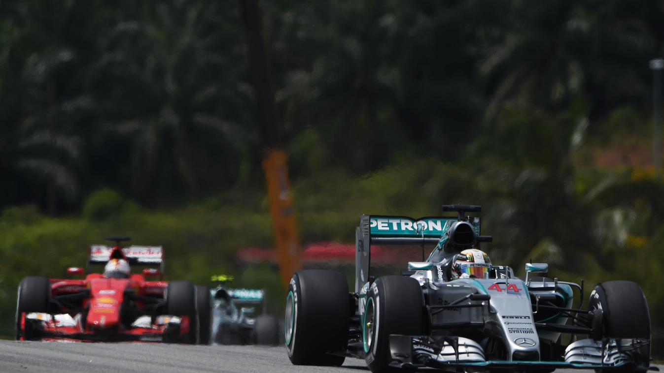 Forma-1, Lewis Hamilton, Kimi Räikkönen, Mercedes, Ferrari 